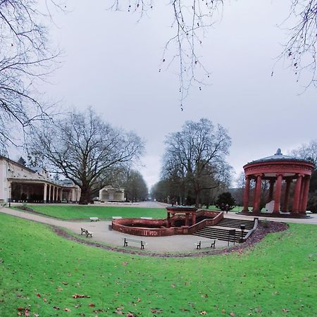 Von Privat, Grosses Zimmer Sehr Zentral In Bad Homburg Stadtmitte Bad Homburg vor der Höhe Eksteriør bilde