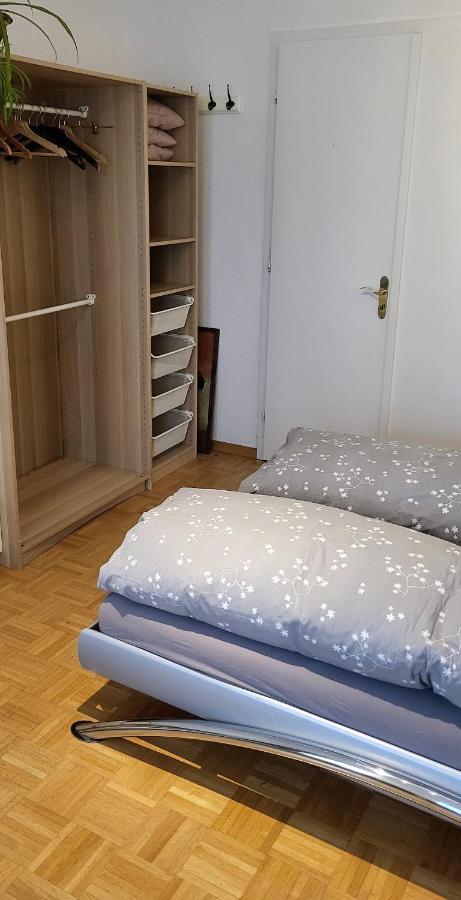 Von Privat, Grosses Zimmer Sehr Zentral In Bad Homburg Stadtmitte Bad Homburg vor der Höhe Eksteriør bilde