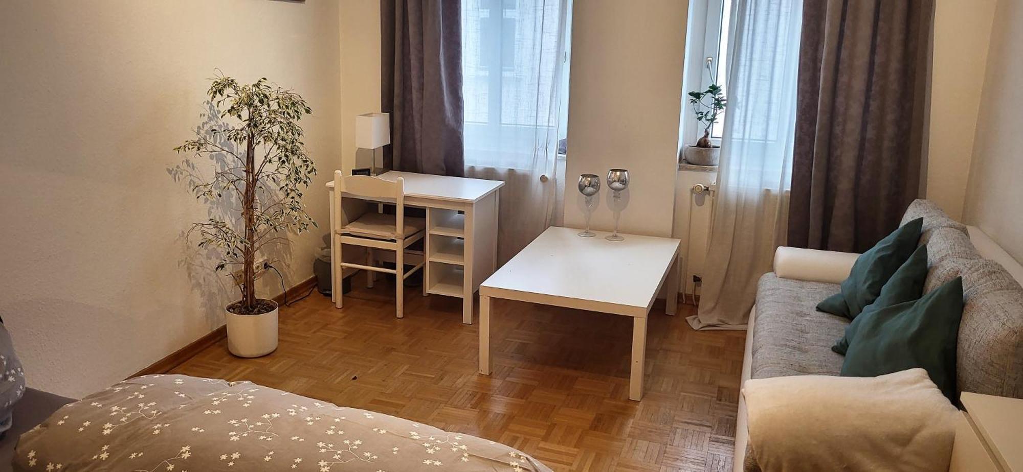 Von Privat, Grosses Zimmer Sehr Zentral In Bad Homburg Stadtmitte Bad Homburg vor der Höhe Eksteriør bilde