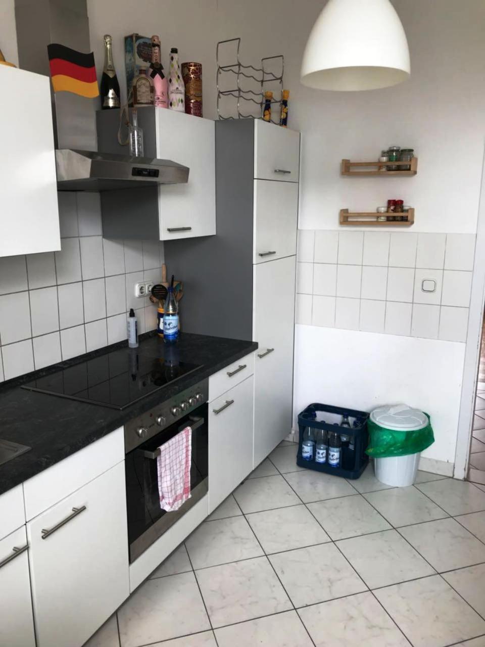 Von Privat, Grosses Zimmer Sehr Zentral In Bad Homburg Stadtmitte Bad Homburg vor der Höhe Eksteriør bilde